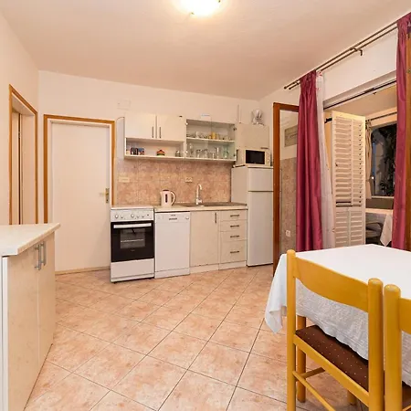 Apartment Capeta Razanj