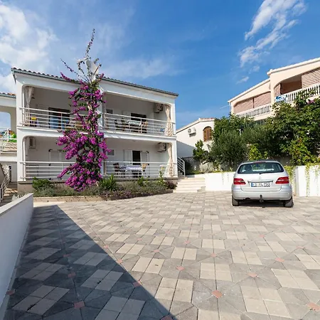 Capeta Apartment Razanj