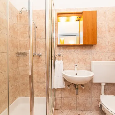 Apartment Capeta *