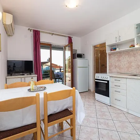 Capeta Apartment Razanj
